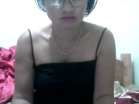 Snapshot of nathalie0045 chatting on June 2026 09:24:01 PM nathalie0045 online show from June 2026 09:24:01 PM