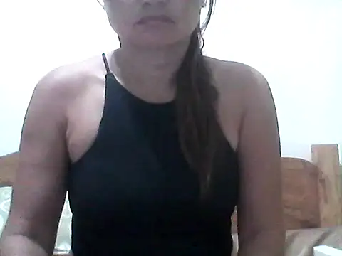 Snapshot of nathalie0045 chatting on June 2026 08:44:01 PM nathalie0045 online show from June 2026 08:44:01 PM