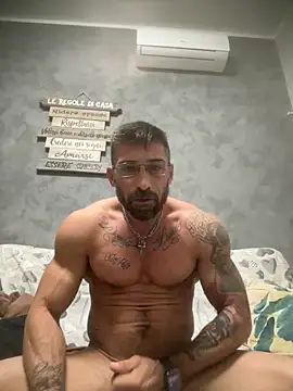 Snapshot of GmGit chatting on October 2025 03:27:01 AM GmGit online show from October 2025 03:27:01 AM