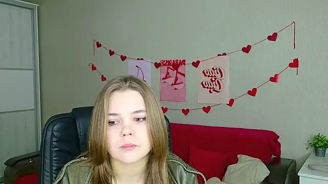 LeksaLove online show from April 2026 05:12:02 PM