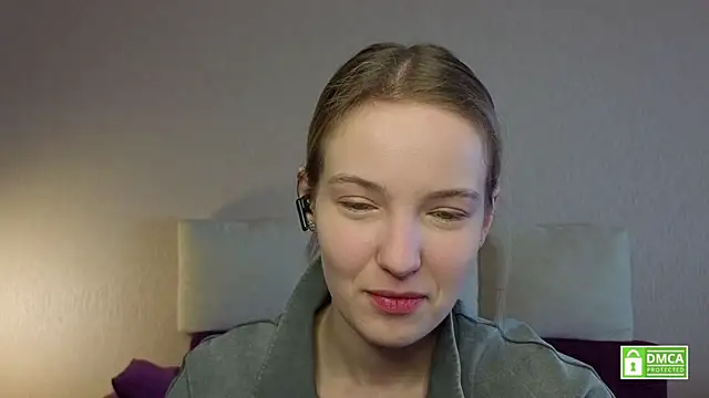 Snapshot of HongTomczak chatting on April 2026 07:44:01 AM HongTomczak online show from April 2026 07:44:01 AM