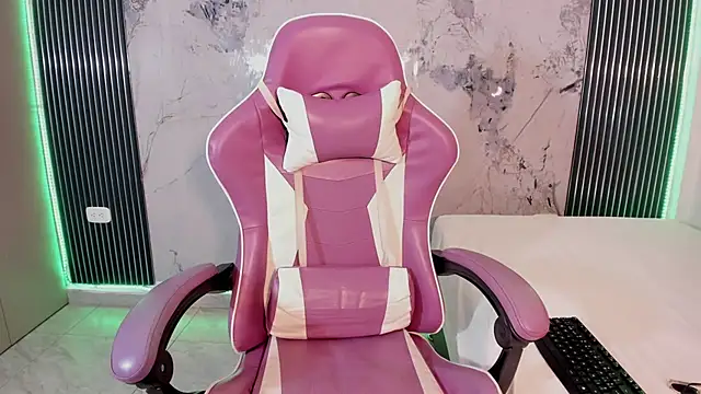 Mia Duarte1 online show from March 2026 08:34:02 PM