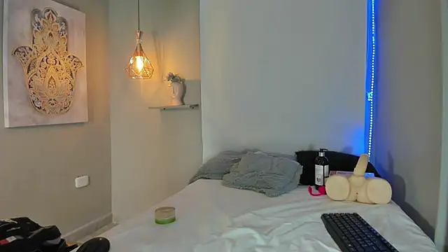 Snapshot of Mia_Duarte1 chatting on June 2026 01:01:02 PM Mia Duarte1 online show from June 2026 01:01:02 PM