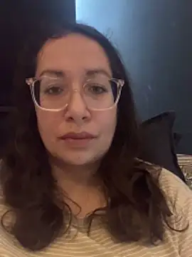 Snapshot of RosaFreya chatting on March 2026 10:00:01 AM RosaFreya online show from March 2026 10:00:01 AM