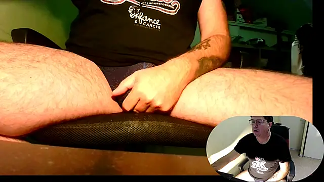 blueandwhite1 online show from November 2025 08:14:02 AM