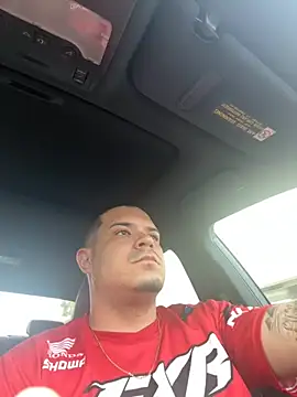 Snapshot of YadielPublic chatting on September 2025 06:52:02 PM YadielPublic online show from September 2025 06:52:02 PM