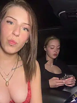 Snapshot of lisapeperoni chatting on March 2026 06:58:01 PM lisapeperoni online show from March 2026 06:58:01 PM