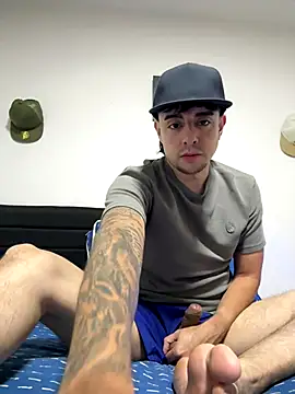 Jaguer2213 online show from October 2025 03:56:01 AM