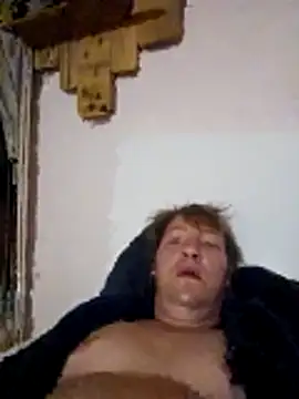 Snapshot of justeadeux chatting on February 2026 07:07:01 AM justeadeux online show from February 2026 07:07:01 AM