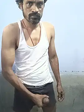 Snapshot of Mr_xxx007@xh chatting on May 2026 05:01:02 AM Mr xxx007xh online show from May 2026 05:01:02 AM