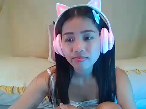 AnnewithanE online show from September 2025 04:03:01 AM