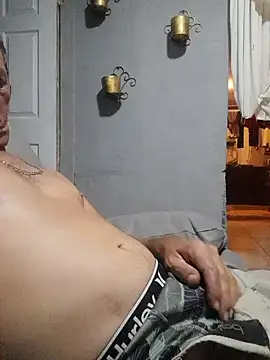 Juanka5400 online show from October 2025 11:44:02 PM