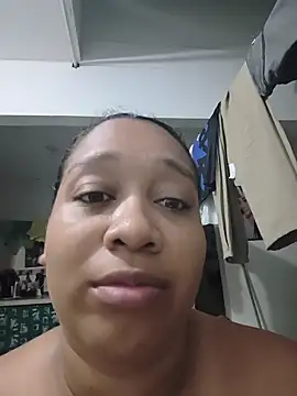 Snapshot of Yera_brown69 chatting on May 2026 01:24:02 AM Yera brown69 online show from May 2026 01:24:02 AM