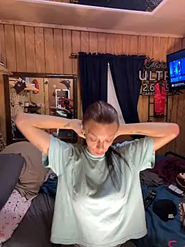 Kacinichole online show from October 2025 06:28:02 PM