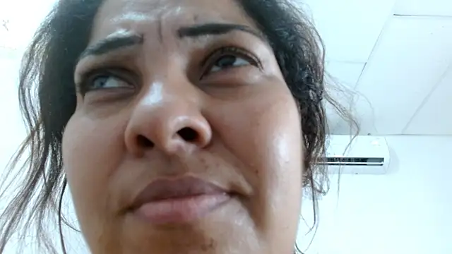 69smallstar online show from November 2025 06:18:01 PM