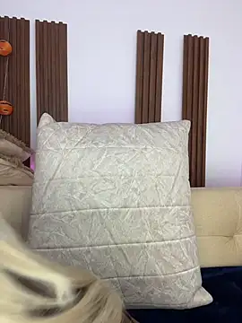 Mya lorenz online show from November 2025 07:10:02 AM