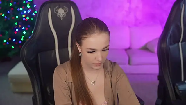 Ella 054 online show from December 2025 07:43:02 PM