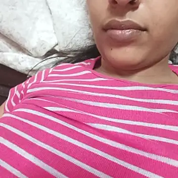 DesiSimran09 online show from November 2025 07:15:02 PM