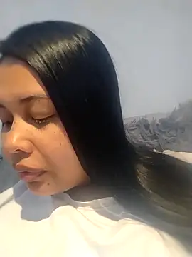 Alessandraa- online show from February 2026 03:21:01 PM