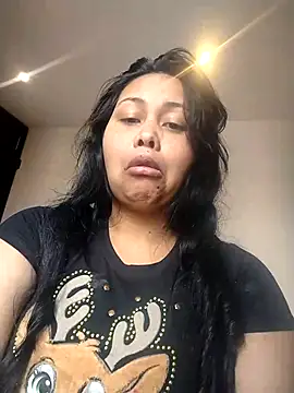 Snapshot of Alessandraa- chatting on May 2026 04:34:01 PM Alessandraa- online show from May 2026 04:34:01 PM