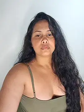Snapshot of Alessandraa- chatting on July 2026 02:35:02 AM Alessandraa- online show from July 2026 02:35:02 AM