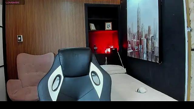 ScarletMoon1  online show from September 2025 08:45:01 PM