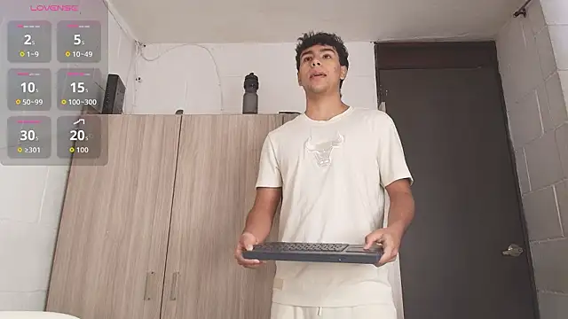 Snapshot of CHR58_ chatting on February 2026 05:49:02 PM CHR58 online show from February 2026 05:49:02 PM