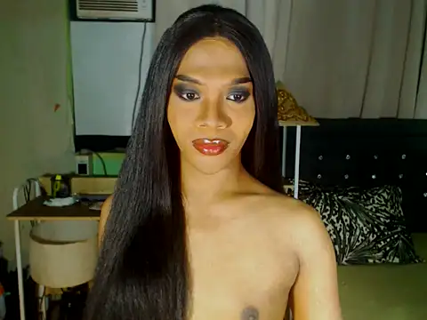 GoldenCumTYRA online show from May 2026 04:34:02 PM