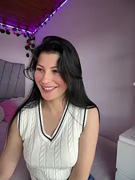 Snapshot of Mia_salinass chatting on June 2026 07:08:02 PM Mia salinass online show from June 2026 07:08:02 PM