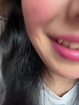 Mia salinass online show from July 2026 07:16:02 PM