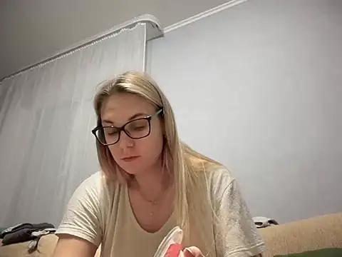 NikexPretty online show from November 2025 02:14:02 AM