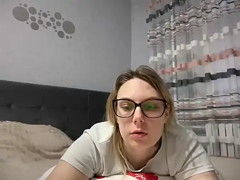 NikexPretty online show from April 2026 04:12:01 PM