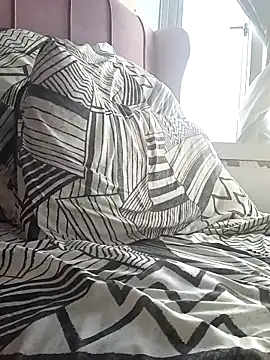 HappygalTheQueen online show from February 2026 01:38:02 PM