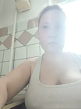 MiaKissy online show from May 2026 02:22:02 PM