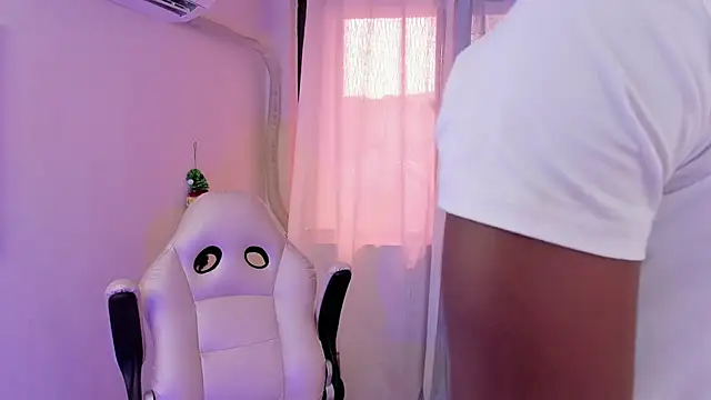 tau montes online show from November 2025 02:28:01 PM