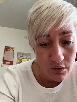 Rozendefotz online show from March 2026 02:01:01 PM