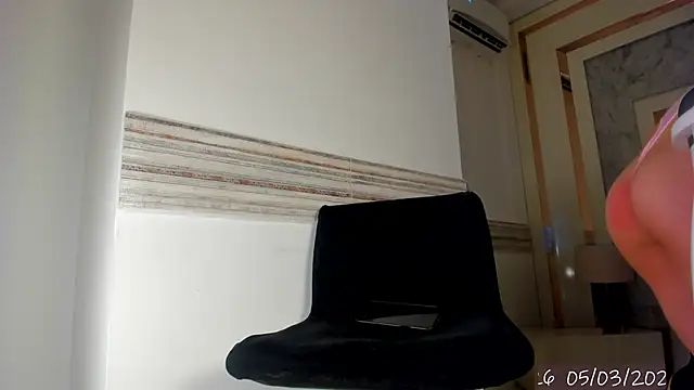 Ariel Versace online show from March 2026 02:02:02 PM