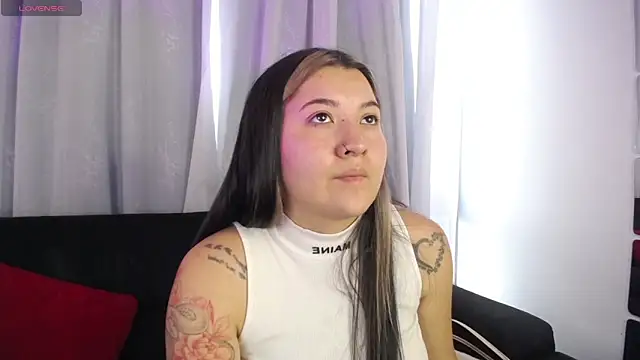 Snapshot of Annie_A_ chatting on September 2025 10:01:02 PM Annie A online show from September 2025 10:01:02 PM