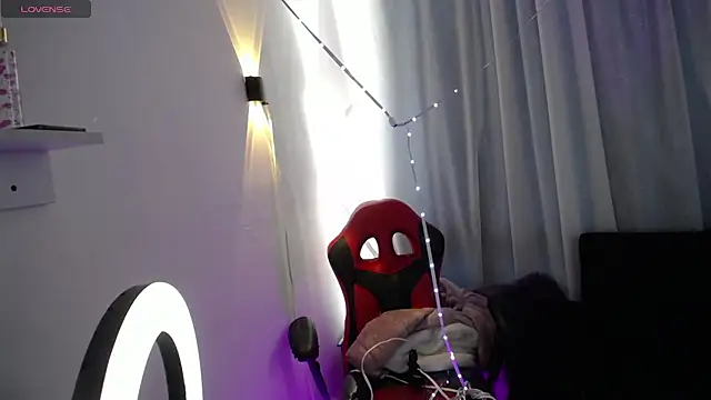 Snapshot of Annie_A_ chatting on October 2025 04:48:02 PM Annie A online show from October 2025 04:48:02 PM