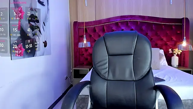 kendalFox  online show from September 2025 01:46:01 PM