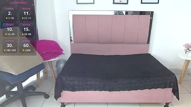 SammySmall F w online show from January 2026 09:27:01 PM