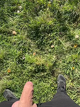 Andy-Alex2002 online show from October 2025 08:37:02 AM