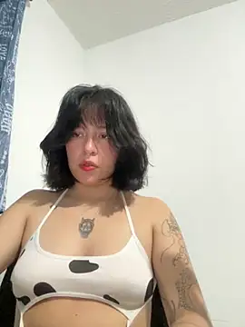 aliciia 23 online show from October 2025 04:23:02 AM