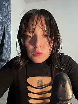 aliciia 23 online show from October 2025 11:09:01 PM