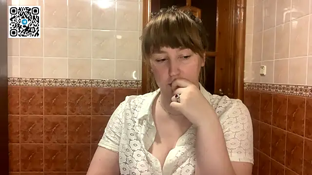 MaroonMoon  online show from January 2026 08:56:01 PM