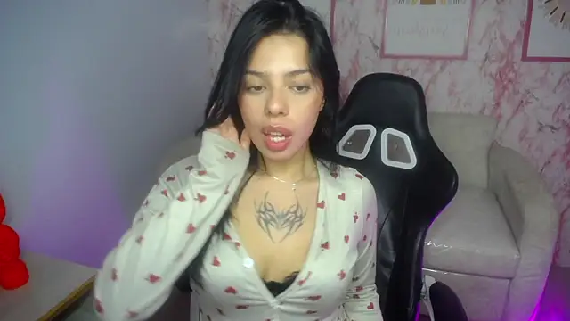 Channel Garcia ch1 online show from April 2026 06:21:01 PM