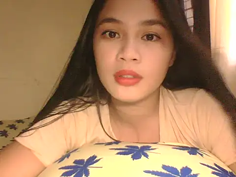 Snapshot of Zachariah_05 chatting on May 2026 05:15:01 AM Zachariah 05 online show from May 2026 05:15:01 AM