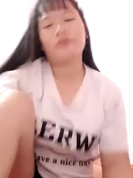 Snapshot of V-vivu-V chatting on October 2025 02:01:01 PM V-vivu-V online show from October 2025 02:01:01 PM