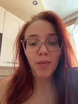 Snapshot of PollyVinice chatting on June 2026 10:39:02 AM PollyVinice online show from June 2026 10:39:02 AM