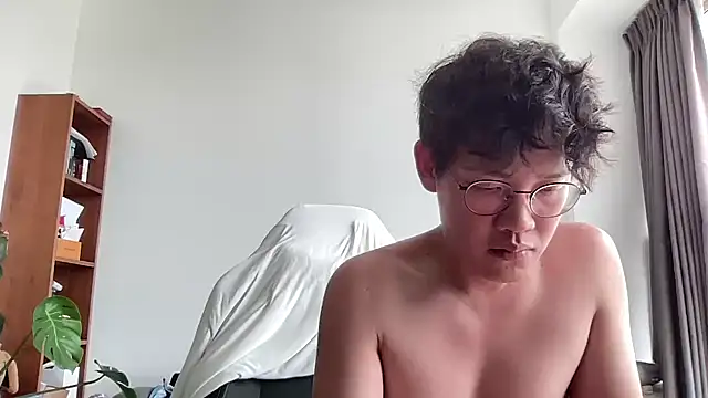 Snapshot of Passionatetwink2 chatting on October 2025 05:26:02 AM Passionatetwink2 online show from October 2025 05:26:02 AM